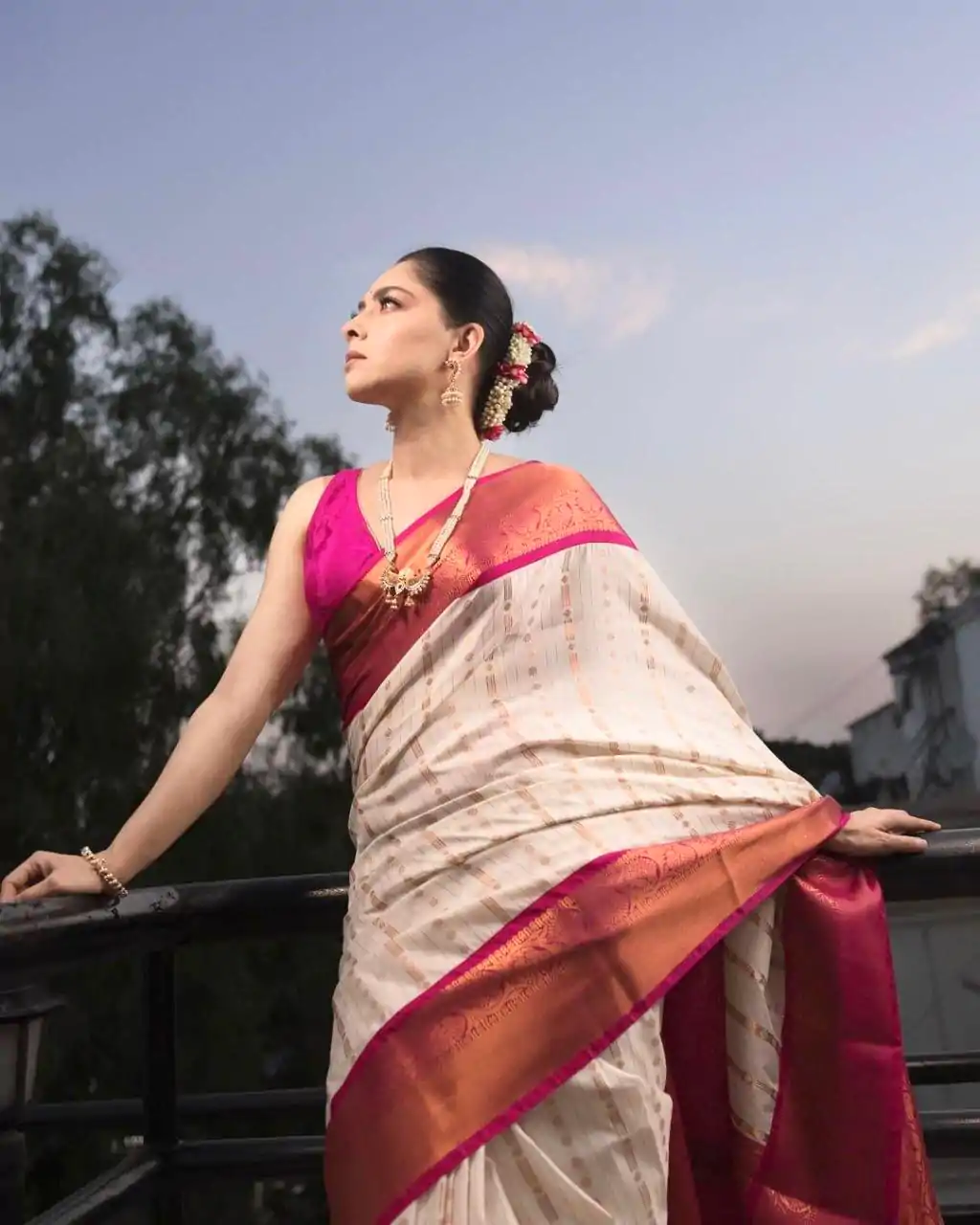 DDF SHRUTI 2 Golden Color Soft Lichi Silk Ordinary Design Rich Pallu Saree Casual, Party Wear, Events, Festivals Expected Delivery 4-6 Working @1499 | Bollywood Sarees, Creative Sarees, Designer Sarees, Embroidered Sarees, Ethnic Saree, Party Wear Sarees, Sarees