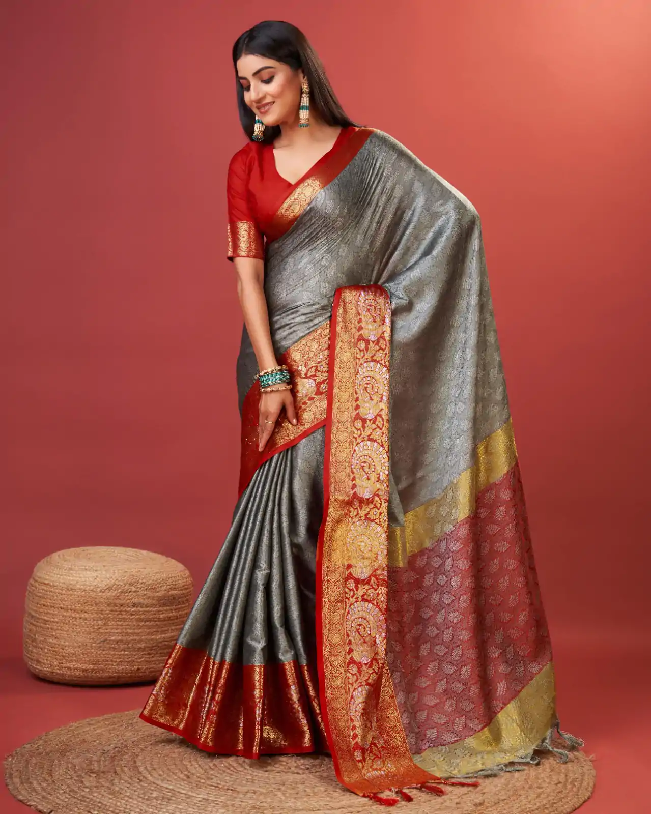 MB 3259 Grey Color Rich Cotton Jacquard Silk Saree Casual, Wedding, Party, Festival, Events, Etc. Expected Delivery 4-6 Working Days @1499/- | Bollywood Sarees, Creative Sarees, Designer Sarees, Embroidered Sarees, Ethnic Saree, Party Wear Sarees, Sarees