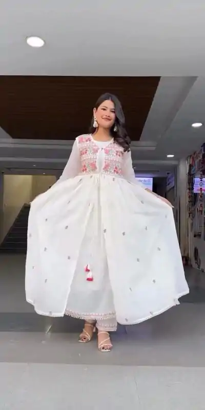 RTC 5714 Black Color Foix Georgette Thread Sequence Salwar Suit Wedding, Party, Festive, Events Etc. Expected Delivery 4-6 Working Days @2199/- | Casual Suits, Creative suits, Designer Suits, Palazzo Suits, Party Wear Suits, Patiala Suits, Salwar suit, Straight Suits