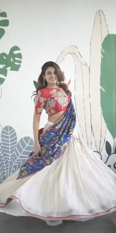 PC 362 White Color Chant Crepe Kalamkari Printed Diamond Lehenga Choli Casual, Party Wear, Events, Festivals Wear Expected Delivery 4-6 Working Days @2079/- | Bollywood Lehenga, Creative Lehenga, Designer Lehenga, Embroidered Lehenga, Lehenga, Party Wear Lehenga