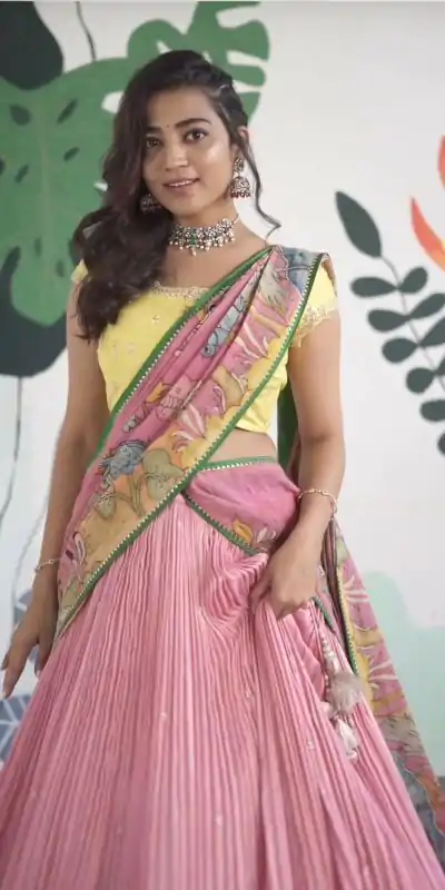 PC 383 Pink Color Chinon Embroidery Thread Lehenga Choli Casual, Party Wear, Events, Festivals Wear Expected Delivery 4-6 Working Days @2329/- | Bollywood Lehenga, Creative Lehenga, Designer Lehenga, Embroidered Lehenga, Lehenga, Party Wear Lehenga