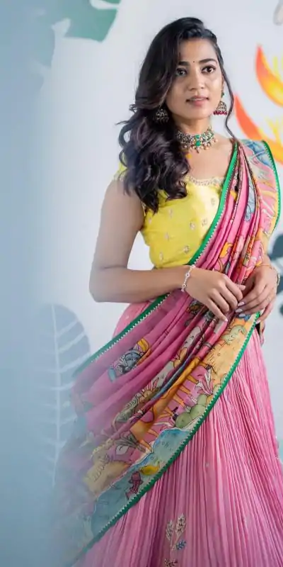 PC 383 Pink Color Chinon Embroidery Thread Lehenga Choli Casual, Party Wear, Events, Festivals Wear Expected Delivery 4-6 Working Days @2329/- | Bollywood Lehenga, Creative Lehenga, Designer Lehenga, Embroidered Lehenga, Lehenga, Party Wear Lehenga