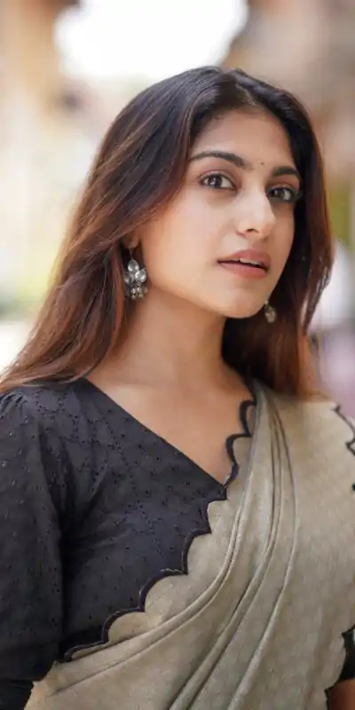 YNF 7105 Grey Color Cotton Lucknowi Work Saree Casual Party Wear, Wedding, Events Etc. Expected Delivery 4-6 Working Days @1749 | Bollywood Sarees, Creative Sarees, Designer Sarees, Embroidered Sarees, Ethnic Saree, Modern Digital sarees, Party Wear Sarees, Sarees