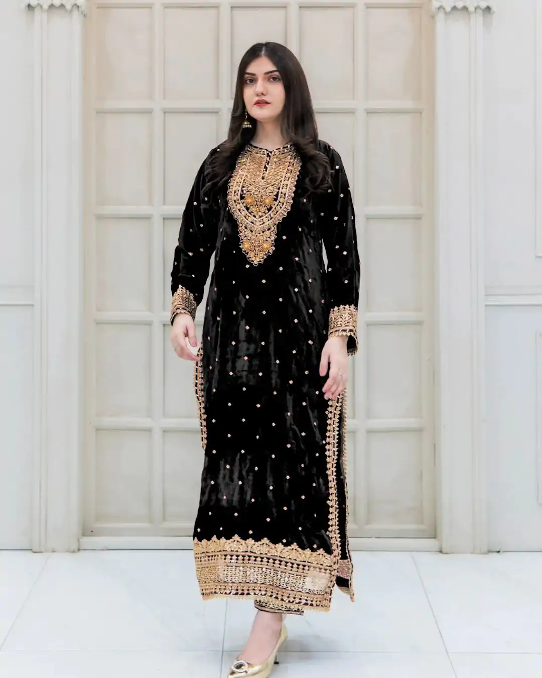 SR-1652 Black Color Velvet Georgette Embroidery Sequence Salwar Suit Casual, Wedding, Party, Festive, Events Etc.4-6 Working Days@ 2049/-only | Jump Suits, Casual Suits, Creative suits, Designer Suits, Palazzo Suits, Party Wear Suits, Patiala Suits, Salwar suit, Straight Suits