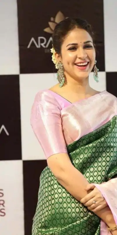  KP 4097 Green Color Soft Litchi Silk Jacquard Work On All Over Saree Casual, Wedding, Festive, Events . Expected Delivery  4-6 Working Days @1449/- only                                                                                                                                                                              | Bollywood Sarees, Creative Sarees, Designer Sarees, Embroidered Sarees, Ethnic Saree, Modern Digital sarees, Party Wear Sarees, Sarees