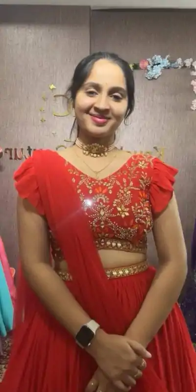 PC 333 Red Color Fox Georgette Embroidery Thread Work With Hand Pasting Mirror Lehenga Choli Wedding, Party, Festive, Events Delivery 4-6 Working Days @2129 | Bollywood Lehenga, Creative Lehenga, Designer Lehenga, Embroidered Lehenga, Lehenga, Party Wear Lehenga