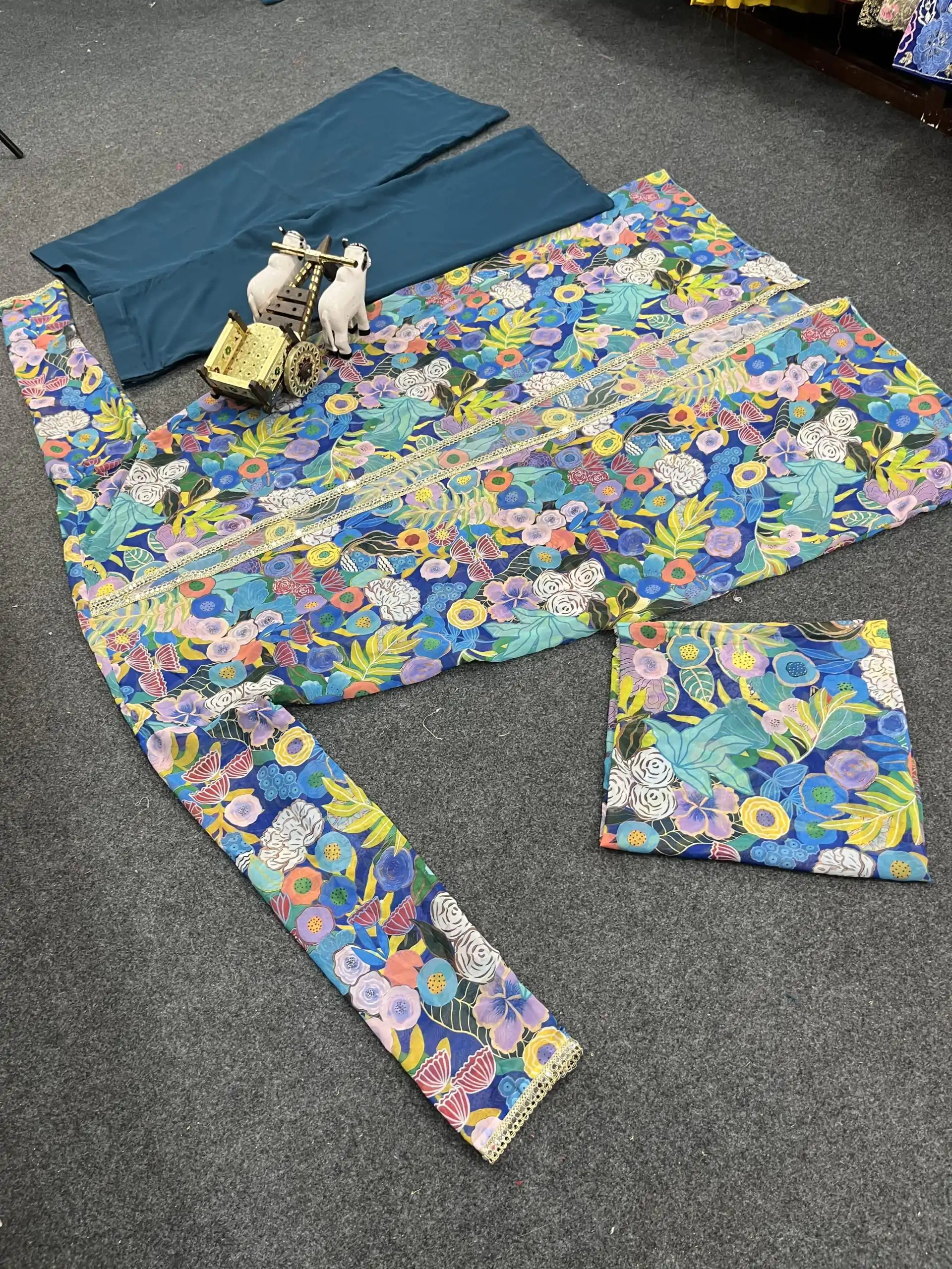 BD 1732 Green Fox Georgette Digital Print Work Salwar Suit Casual, Wedding, Party, Festive, Events Etc.4-6 Working Days@ 1899/-only | Jump Suits, Casual Suits, Creative suits, Designer Suits, Palazzo Suits, Party Wear Suits, Patiala Suits, Salwar suit, Straight Suits