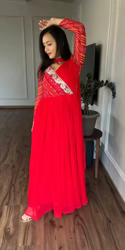Ram 058 Red Color Bandhej With Fox Georgette 3mm Sequence Embroidery Work Anarkali Gown Wedding Party, Festive, Events Etc.4-6 Working Days@1899/- only | Bollywood Gowns, Creative Gowns, Designer Gowns, Embroidered Gowns, Gowns, Party Wear Gowns, Straight Suits