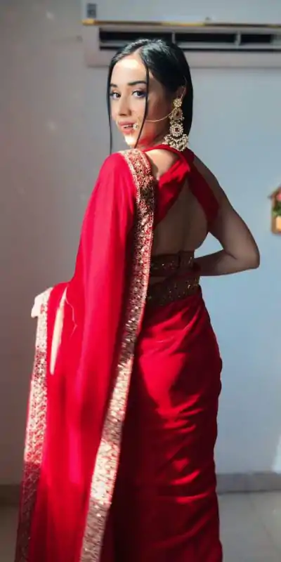 SC 233 Red Velvet Color Pure 9000 Velvet With Embroidery Lace Border Saree Casual, Wedding, Festive, Events . Expected Delivery  4-6 Working Days @1999/- | Bollywood Sarees, Creative Sarees, Designer Sarees, Embroidered Sarees, Ethnic Saree, Modern Digital sarees, Party Wear Sarees, Sarees