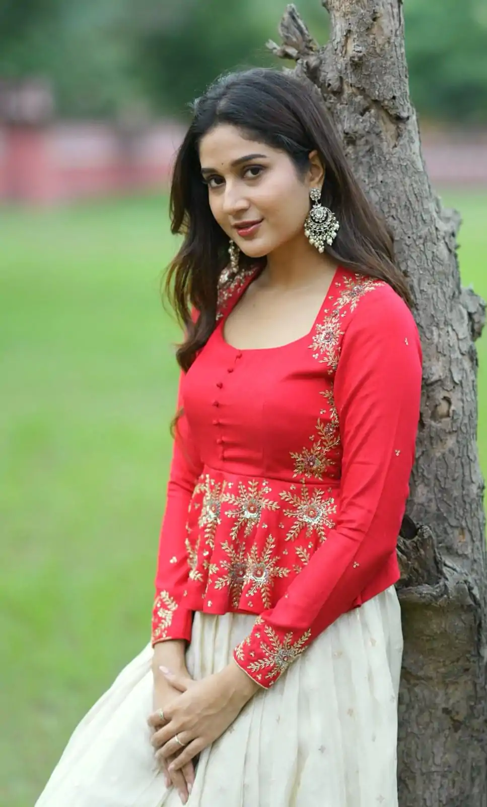 PC 496 White Red Color Chinon Thread Sequence Lehenga Choli Casual, Wedding, Festive, Events . Expected Delivery  4-6 Working Days @2049/- only                                                                                                                                             | Bollywood Lehenga, Creative Lehenga, Designer Lehenga, Embroidered Lehenga, Lehenga, Party Wear Lehenga