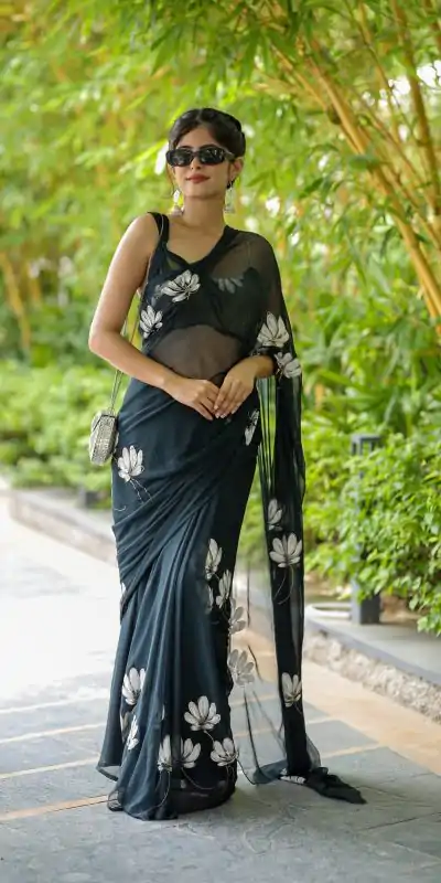 SC 411 Black Color Soft Georgette Silk All Over Saree Casual, Wedding, Festive, Events . Expected Delivery  4-6 Working Days @1599/- only                                                                                                                                           | Bollywood Sarees, Creative Sarees, Designer Sarees, Embroidered Sarees, Ethnic Saree, Modern Digital sarees, Party Wear Sarees, Sarees