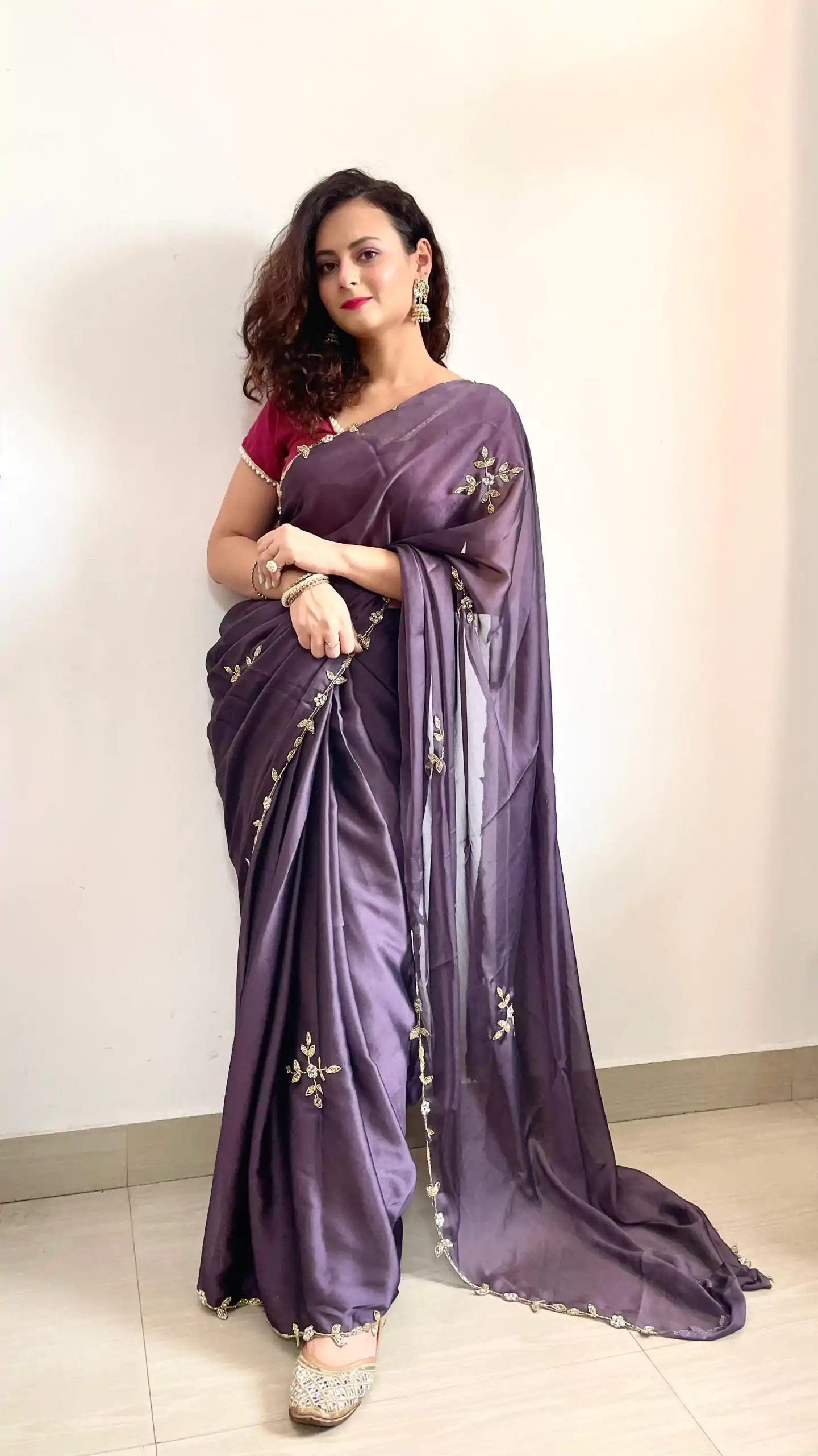  AC Resham Violet Color Rangoli Silk Handwork Cutwork Pearl Saree Casual, Wedding, Festive, Events . Expected Delivery  4-6 Working Days @1999/- only                                                                                                                                             | Bollywood Sarees, Creative Sarees, Designer Sarees, Embroidered Sarees, Ethnic Saree, Modern Digital sarees, Party Wear Sarees, Sarees