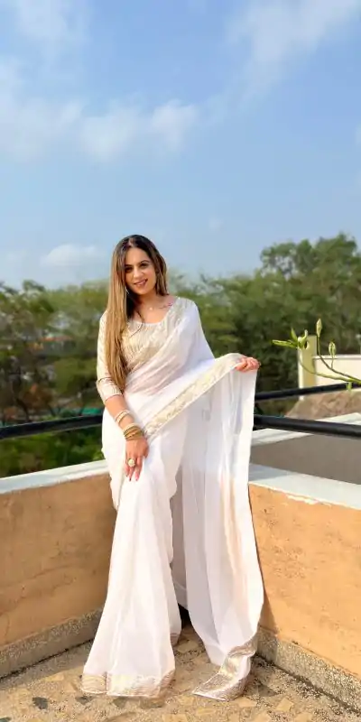 JR 579 White Color Georgette Sequence Work Lace Saree Casual, Wedding, Festive, Events . Expected Delivery  4-6 Working Days @1599/- only                                                                                                                                             | Bollywood Sarees, Creative Sarees, Designer Sarees, Embroidered Sarees, Ethnic Saree, Modern Digital sarees, Party Wear Sarees, Sarees