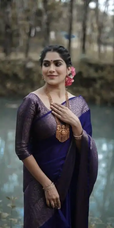 KP 3042 Navy Blue Color Soft Litchi Silk Jacquard Work Saree Casual, Wedding, Festive, Events . Expected Delivery  4-6 Working Days @1349/- only                                                                                                                                           | Bollywood Sarees, Creative Sarees, Designer Sarees, Embroidered Sarees, Ethnic Saree, Modern Digital sarees, Party Wear Sarees, Sarees