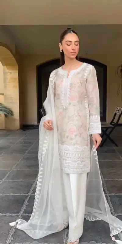LG 1932 White Color Tobi Organza Printed With Embroidery Salwar Suit Casual, Wedding, Festive, Events . Expected Delivery  4-6 Working Days @2049/- only      | Jump Suits, Casual Suits, Creative suits, Designer Suits, Palazzo Suits, Party Wear Suits, Patiala Suits, Salwar suit, Straight Suits