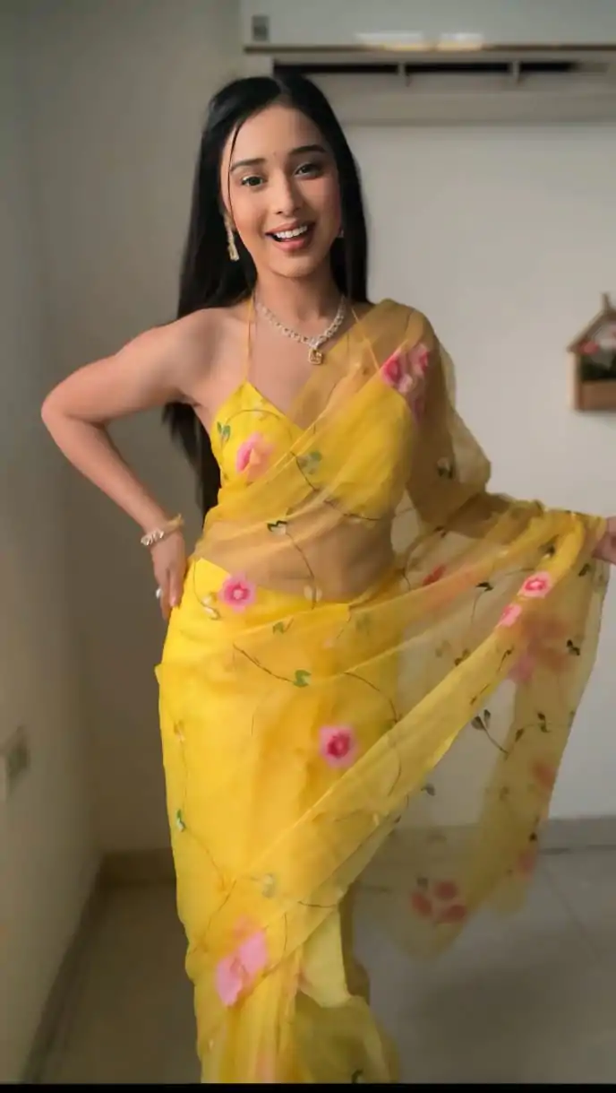 SC 236 Yellow Color Soft Organza Silk Ready To Wear Saree Casual, Wedding, Festive, Events . Expected Delivery  4-6 Working Days @1549/- only                                                                                                                                             | Bollywood Sarees, Creative Sarees, Designer Sarees, Embroidered Sarees, Ethnic Saree, Modern Digital sarees, Party Wear Sarees, Sarees