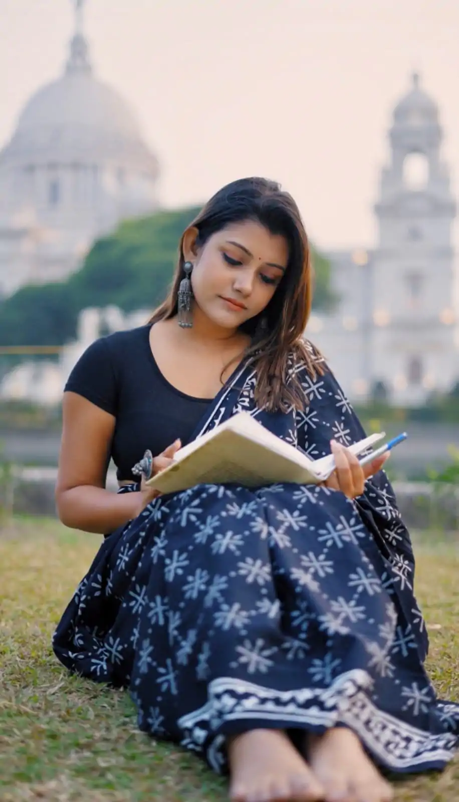 KP 4074 Pink  Color Lichi Silk Jacquard Work On All Over Saree Casual, Wedding, Festive, Events . Expected Delivery  4-6 Working Days @1399/- only                                                                                                                                           | Bollywood Sarees, Creative Sarees, Designer Sarees, Embroidered Sarees, Ethnic Saree, Modern Digital sarees, Party Wear Sarees, Sarees