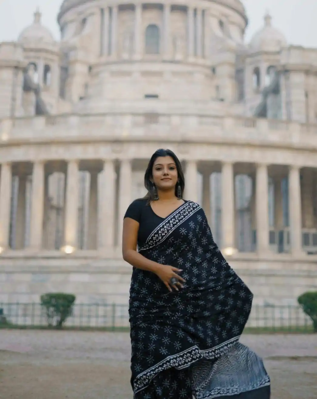 KP 4074 Pink  Color Lichi Silk Jacquard Work On All Over Saree Casual, Wedding, Festive, Events . Expected Delivery  4-6 Working Days @1399/- only                                                                                                                                           | Bollywood Sarees, Creative Sarees, Designer Sarees, Embroidered Sarees, Ethnic Saree, Modern Digital sarees, Party Wear Sarees, Sarees