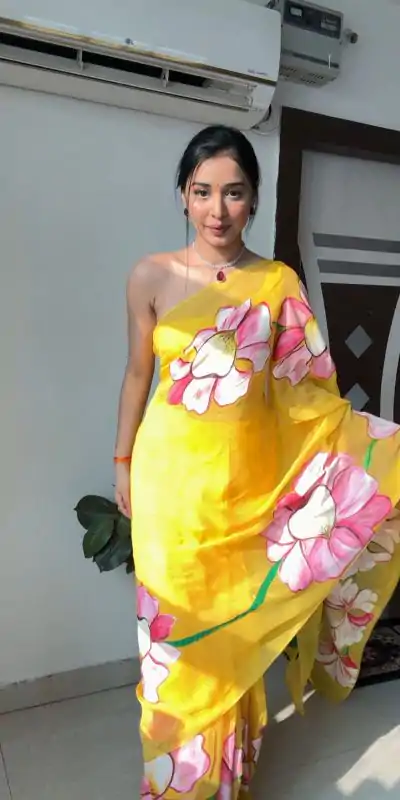 SC 228 Yellow Color Soft Organza Silk Ready To Wear Saree Casual, Wedding, Festive, Events . Expected Delivery  4-6 Working Days @1549/- only                                                                                                                                             | Bollywood Sarees, Creative Sarees, Designer Sarees, Embroidered Sarees, Ethnic Saree, Modern Digital sarees, Party Wear Sarees, Sarees