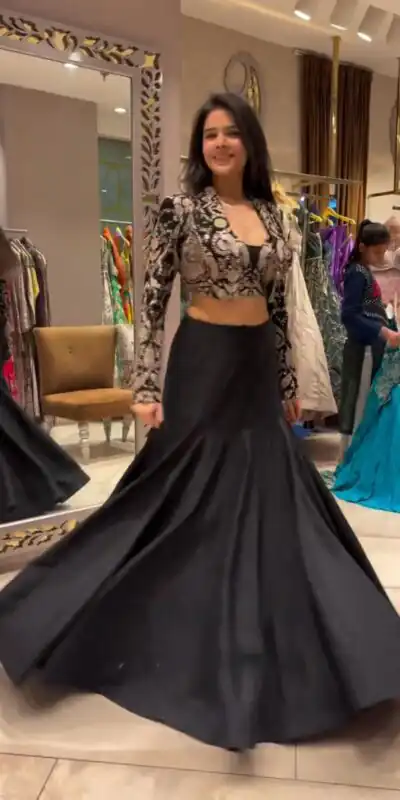 RTC 6488 Black Color Tapeta Silk Thread With Sequence Lehenga Choli Casual, Wedding, Party, Festive, Events Etc.4-6 Working Days @2149/- Only | Bollywood Lehenga, Creative Lehenga, Designer Lehenga, Embroidered Lehenga, Lehenga, Party Wear Lehenga