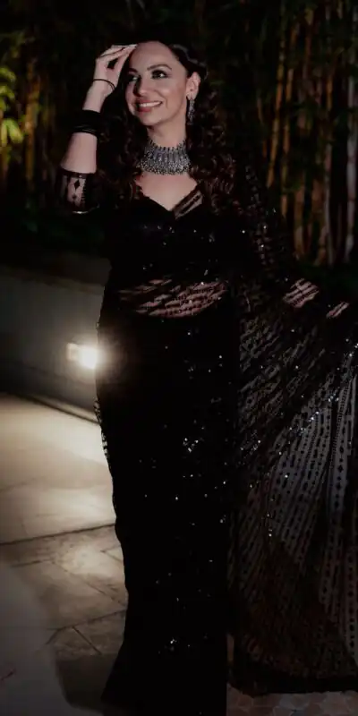 DF 3332 Black Color Butterfly Net 5mm Sequence Embroiderer Work Saree Casual, Wedding, Festive, Events . Expected Delivery  4-6 Working Days @1699/- only                                                                                | Bollywood Sarees, Creative Sarees, Designer Sarees, Embroidered Sarees, Ethnic Saree, Modern Digital sarees, Party Wear Sarees, Sarees