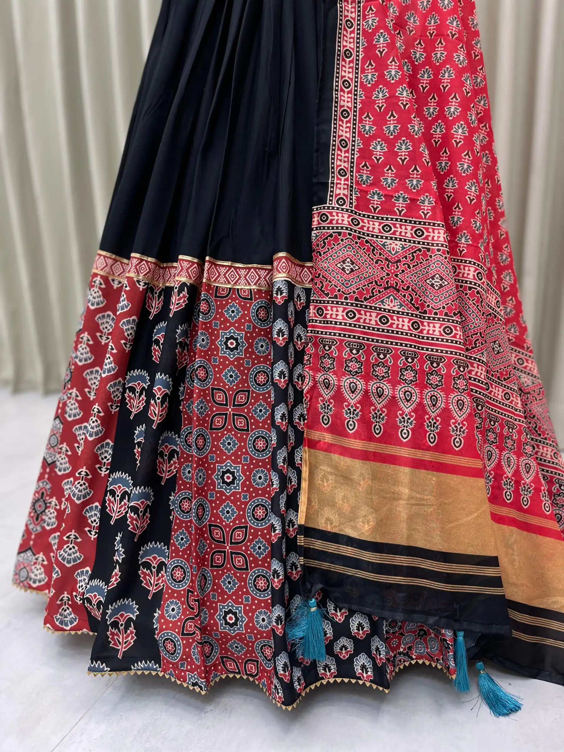 BE 389 Black Color Polyester Rayon With Print Lehenga Choli Wedding, Party, Festive, Events Etc. Delivery 4-6 Working Days Rs 1999 | Bollywood Lehenga, Creative Lehenga, Designer Lehenga, Embroidered Lehenga, Lehenga, Party Wear Lehenga