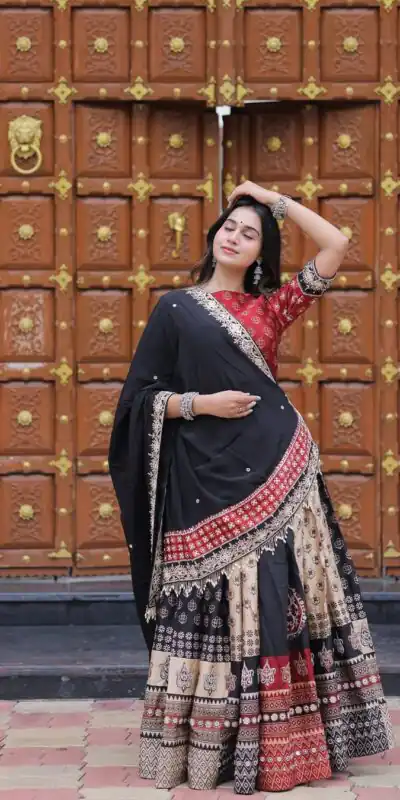 LG 645 Black Color Printed Polly Reyon Lehenga Choli Wedding, Party, Festive, Events Etc. Delivery 4-6 Working Days Rs 1999 | Bollywood Lehenga, Creative Lehenga, Designer Lehenga, Embroidered Lehenga, Lehenga, Party Wear Lehenga