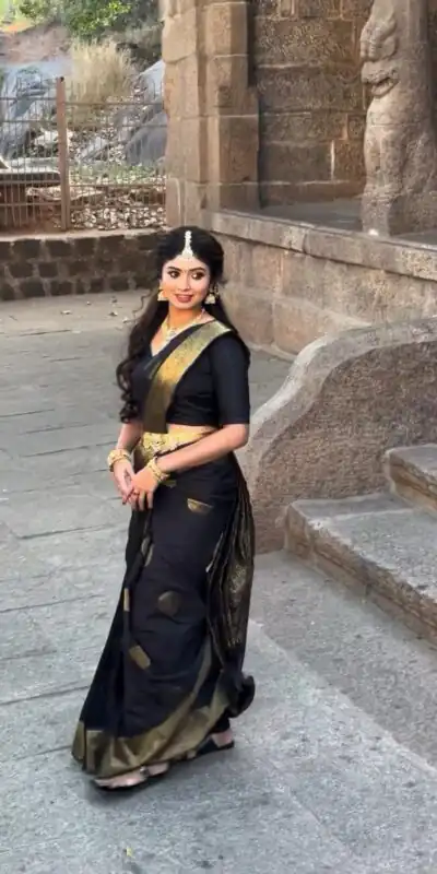 KP 5095 Butti Black Color Jacquard With Designer Work All Over Saree . Exclusive Offer ₹1344. Delivery 4-6 Working Days. Shop now. | Bollywood Sarees, Creative Sarees, Designer Sarees, Embroidered Sarees, Ethnic Saree, Modern Digital sarees, Party Wear Sarees, Sarees