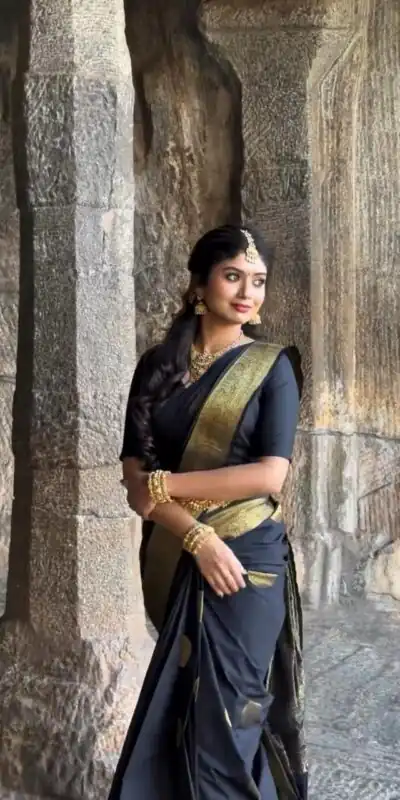 KP 5095 Butti Black Color Jacquard With Designer Work All Over Saree . Exclusive Offer ₹1344. Delivery 4-6 Working Days. Shop now. | Bollywood Sarees, Creative Sarees, Designer Sarees, Embroidered Sarees, Ethnic Saree, Modern Digital sarees, Party Wear Sarees, Sarees