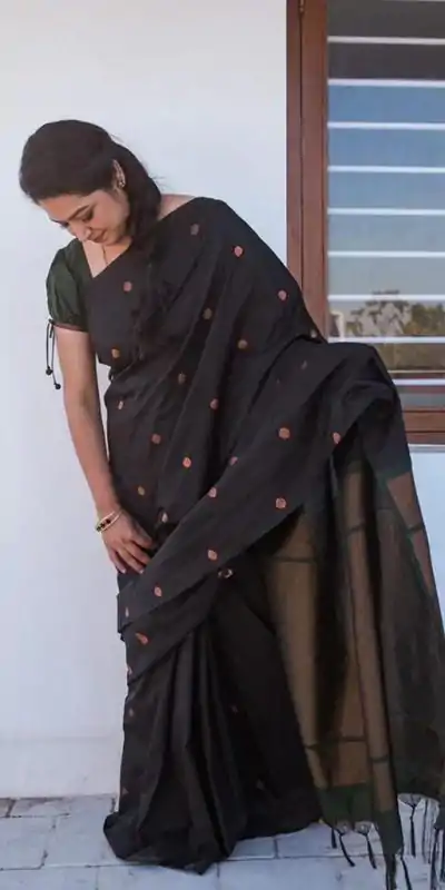 KP 5000 Black Soft Lichi Silk Saree with Designer Work. Wedding, Party, Festive, Events, Now at just ₹1249. Delivery 4-6 Working Days. Shop now. | Bollywood Sarees, Creative Sarees, Designer Sarees, Embroidered Sarees, Ethnic Saree, Modern Digital sarees, Party Wear Sarees, Sarees