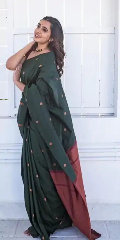 KP 5000 Green Soft Lichi Silk Saree with Designer Work. Wedding, Party, Festive, Events, Now at just ₹1249. Delivery 4-6 Working Days. Shop now. | Bollywood Sarees, Creative Sarees, Designer Sarees, Embroidered Sarees, Ethnic Saree, Modern Digital sarees, Party Wear Sarees, Sarees