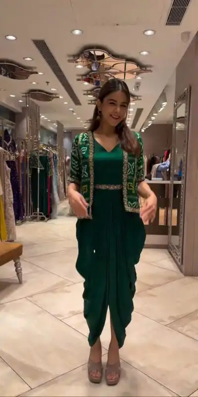 LG 2011 Green Printed Chinon Dhoti Suit Perfect for Wedding, Party, Family Gatherings, Lohri, Durga Puja . Get it for ₹1799. Delivery 4-6 Working Days | Designer Suits, Jump Suits, Casual Suits, Creative suits, Palazzo Suits, Party Wear Suits, Patiala Suits, Salwar suit, Straight Suits