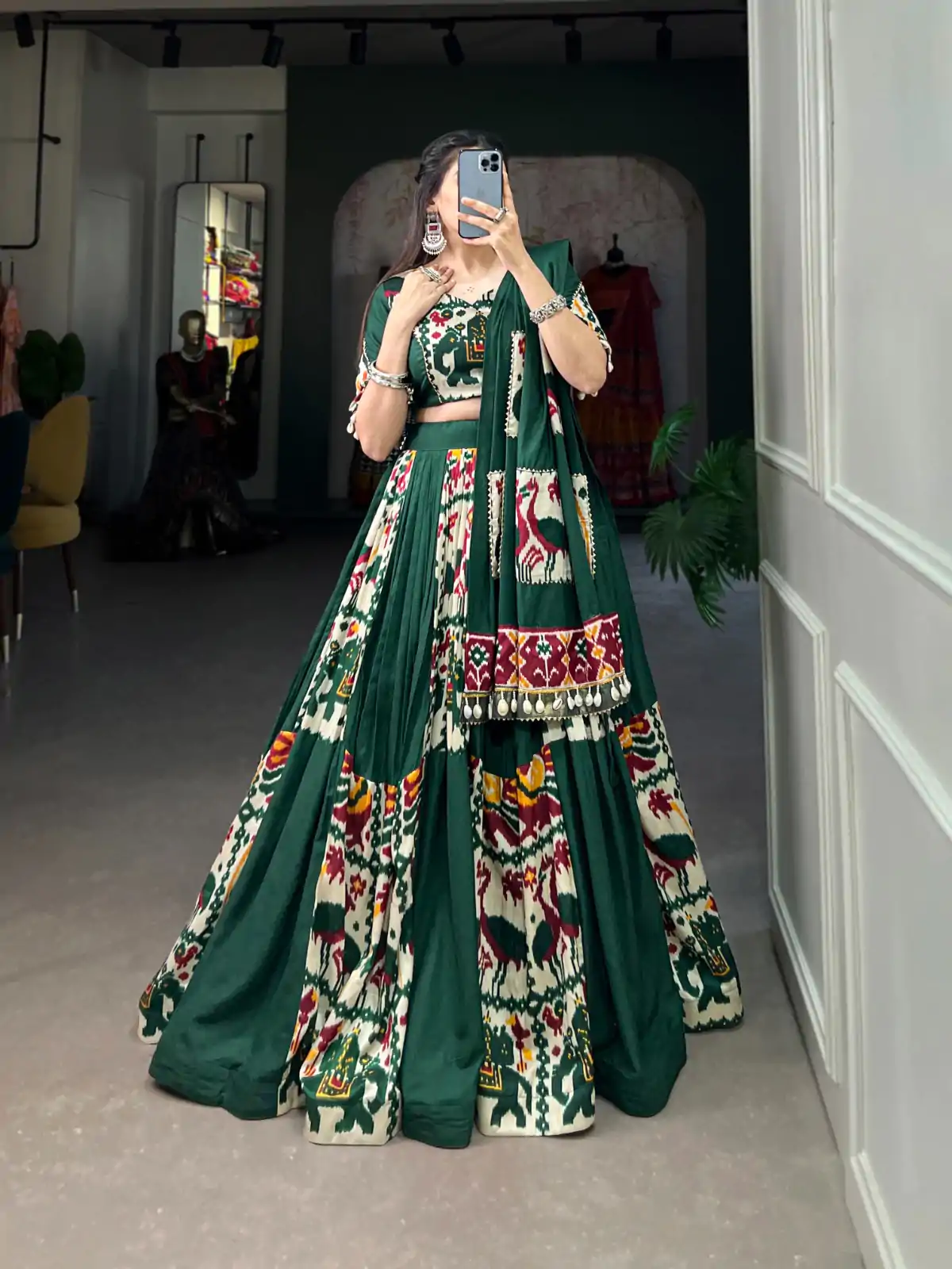 LNB 1611 Green Color Rayon With Printed Silk Plain With Printed Lehenga Choli Wedding, Party, Festive, Events Etc. Delivery 4-6 Working Days Rs 3099 | Embroidered Lehenga, Bollywood Lehenga, Creative Lehenga, Designer Lehenga, Lehenga, Party Wear Lehenga