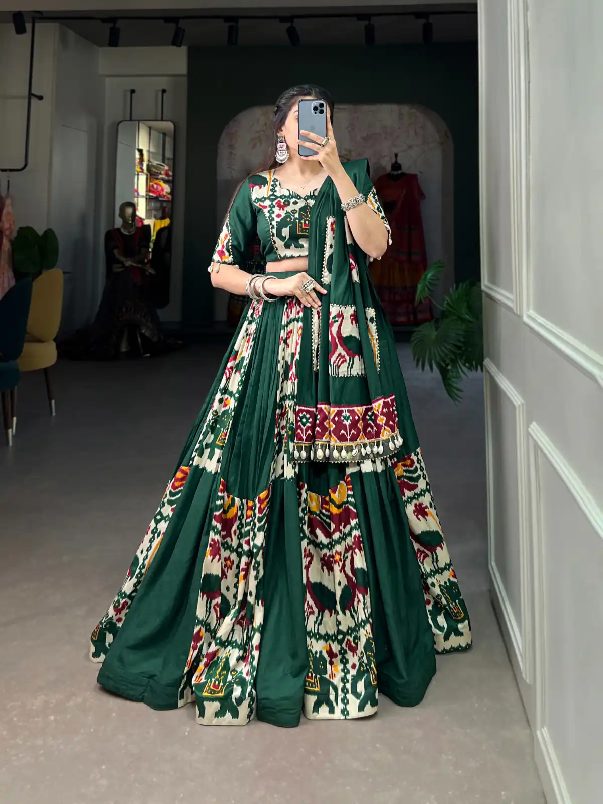 LNB 1611 Green Color Rayon With Printed Silk Plain With Printed Lehenga Choli Wedding, Party, Festive, Events Etc. Delivery 4-6 Working Days Rs 3099 | Embroidered Lehenga, Bollywood Lehenga, Creative Lehenga, Designer Lehenga, Lehenga, Party Wear Lehenga