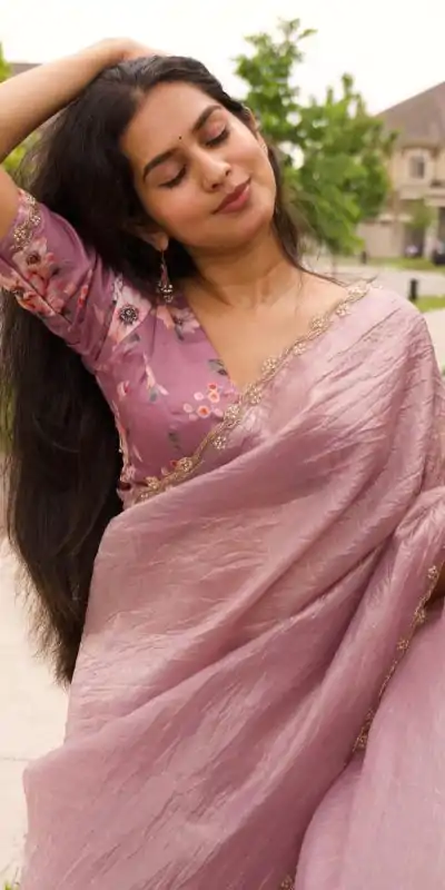 AC Gold Crush Lavender Gold Crush with Lace Border & Lace Work Saree . Festive Deal ₹2599. Delivery 4-6 Working Days. Shop now. | Bollywood Sarees, Creative Sarees, Designer Sarees, Embroidered Sarees, Ethnic Saree, Modern Digital sarees, Party Wear Sarees, Sarees