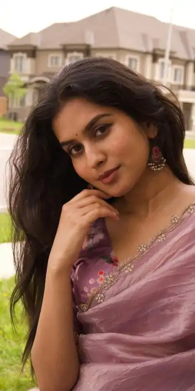 AC Gold Crush Lavender Gold Crush with Lace Border & Lace Work Saree . Festive Deal ₹2599. Delivery 4-6 Working Days. Shop now. | Bollywood Sarees, Creative Sarees, Designer Sarees, Embroidered Sarees, Ethnic Saree, Modern Digital sarees, Party Wear Sarees, Sarees