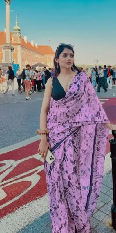 BT 432 Lavender Color Soft Cotton Digital Print Lace Work Saree . Special Price ₹1349. Delivery 4-6 Working Days. Shop now. | Bollywood Sarees, Creative Sarees, Designer Sarees, Embroidered Sarees, Ethnic Saree, Modern Digital sarees, Party Wear Sarees, Sarees