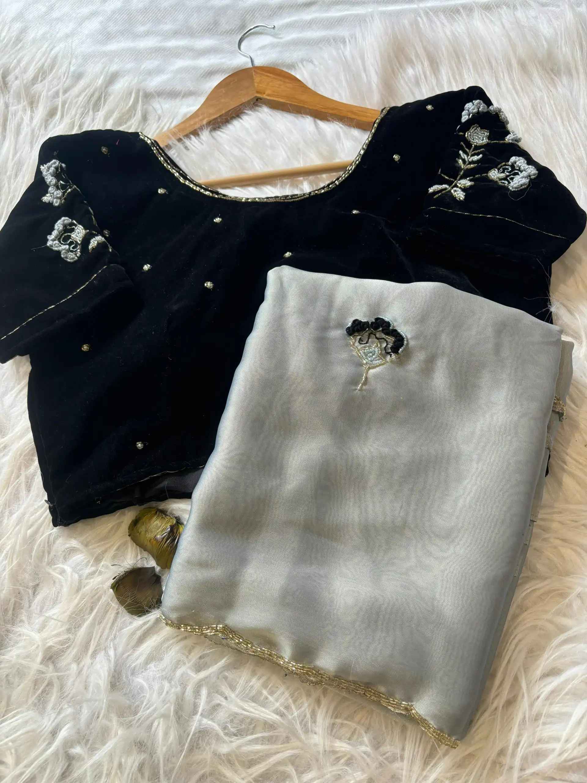 AC AZAELEA Light Grey Rangoli Silk Lace Work & Resham Work Saree with . Exclusive Offer ₹2549. Delivery 4-6 Working Days. Shop now. | Bollywood Sarees, Creative Sarees, Designer Sarees, Embroidered Sarees, Ethnic Saree, Modern Digital sarees, Party Wear Sarees, Sarees