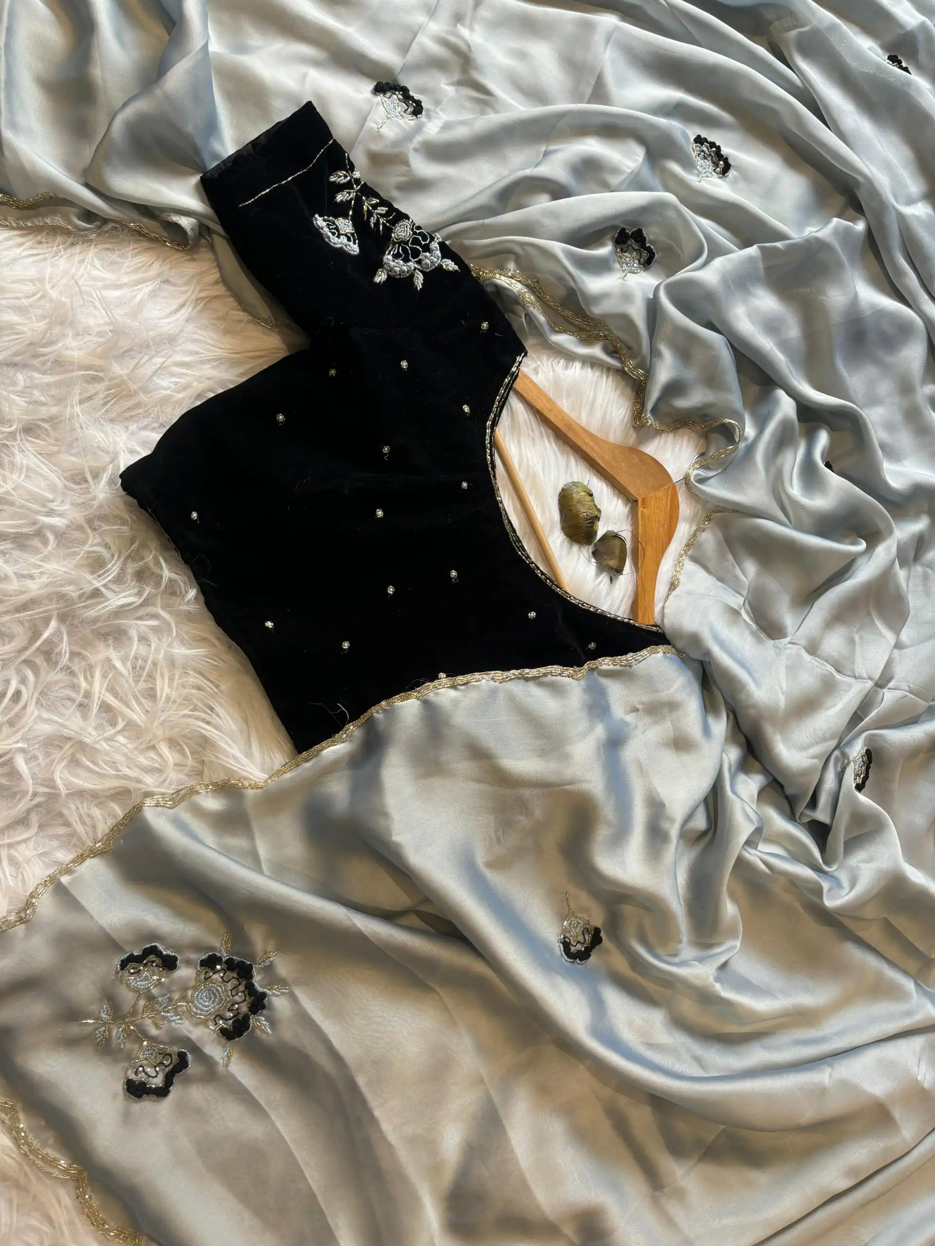 AC AZAELEA Light Grey Rangoli Silk Lace Work & Resham Work Saree with . Exclusive Offer ₹2549. Delivery 4-6 Working Days. Shop now. | Bollywood Sarees, Creative Sarees, Designer Sarees, Embroidered Sarees, Ethnic Saree, Modern Digital sarees, Party Wear Sarees, Sarees