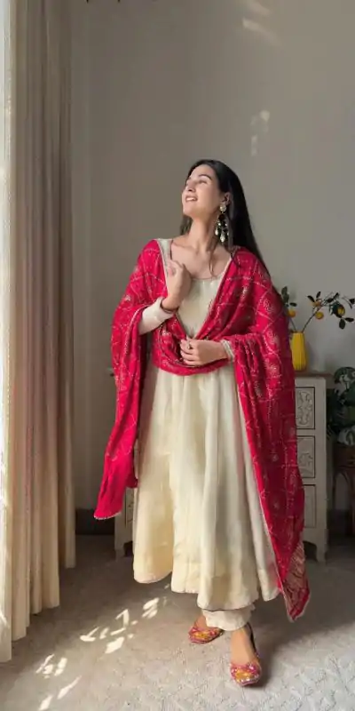 LG 2016 Off White in Chinon Lace Border & Lace Work Gown . Introductory Price ₹1849. Delivery 4-6 Working Days. Shop now. | Bollywood Gowns, Creative Gowns, Designer Gowns, Embroidered Gowns, Gowns, Party Wear Gowns