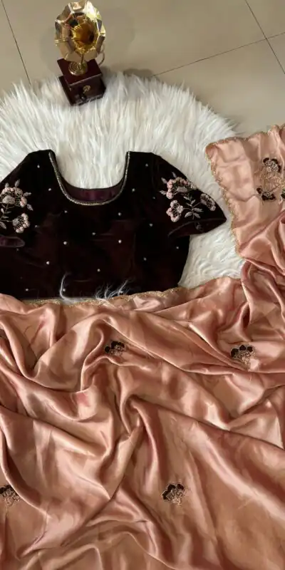 AC AZAELEA Peach Rangoli Silk Lace Work & Resham Work Saree with . Exclusive Offer ₹2549. Delivery 4-6 Working Days. Shop now. | Bollywood Sarees, Creative Sarees, Designer Sarees, Embroidered Sarees, Ethnic Saree, Modern Digital sarees, Party Wear Sarees, Sarees