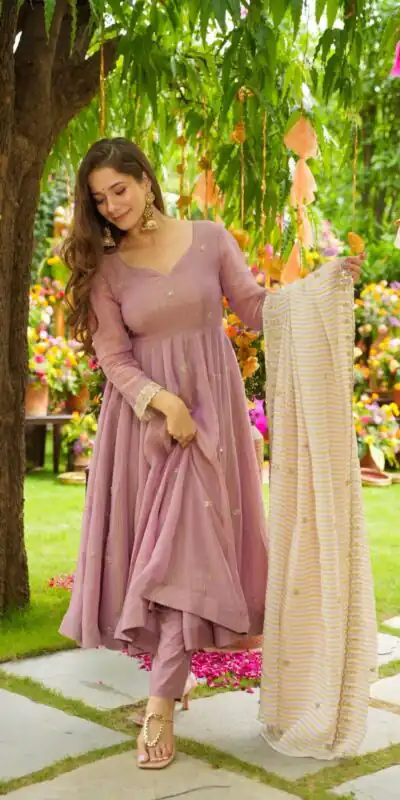 SRK 5298 Pink Faux Georgette With Embroidery Work With Fancy Full Sleeve Gown Perfect for Wedding, Party, Pooja, Mehendi, Traditional Day . Best Price 1999 | Bollywood Gowns, Creative Gowns, Designer Gowns, Embroidered Gowns, Gowns, Party Wear Gowns