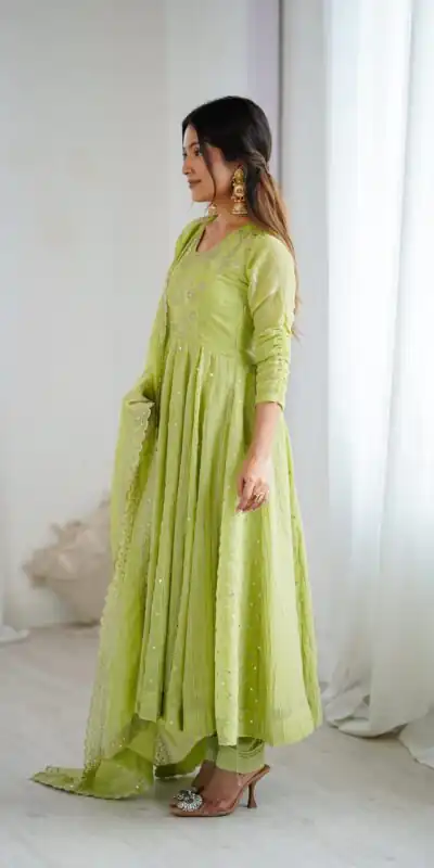 SRK 5293 Pista With Crunchy Silk With Fully Flair with Lace Work & Embroidery Work Anarkali Gown . Introductory Price ₹2149. Delivery 4-6 Worki | Bollywood Gowns, Creative Gowns, Designer Gowns, Embroidered Gowns, Gowns, Party Wear Gowns