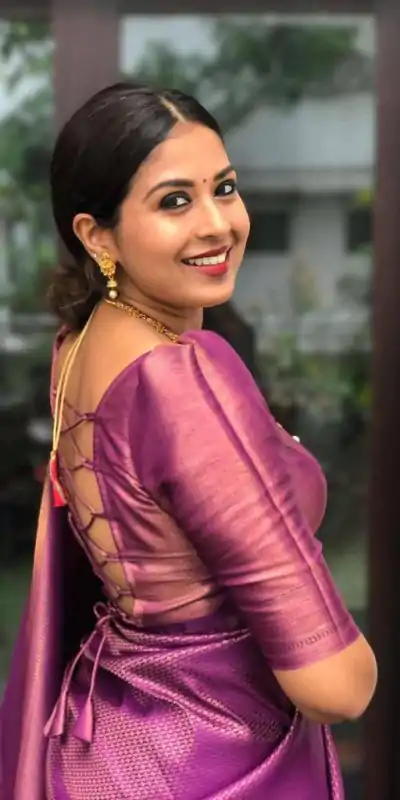 KP 4040 Purple Soft Lichi Silk Saree Perfect for Wedding, Party, Ethnic Day, Raksha Bandhan, Temple Visit – . Exclusive Offer ₹1299. Delivery 4-6 Working D | Bollywood Sarees, Creative Sarees, Designer Sarees, Embroidered Sarees, Ethnic Saree, Modern Digital sarees, Party Wear Sarees, Sarees