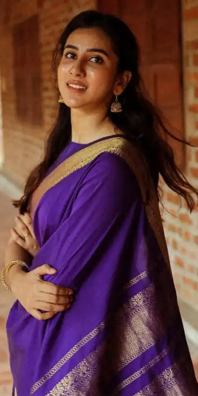 KP 6031 Purple Soft Lichi Silk Cloth Saree with Designer Work. Affordable Price ₹1349. Delivery 4-6 Working Days. Shop now. | Bollywood Sarees, Creative Sarees, Designer Sarees, Embroidered Sarees, Ethnic Saree, Modern Digital sarees, Party Wear Sarees, Sarees