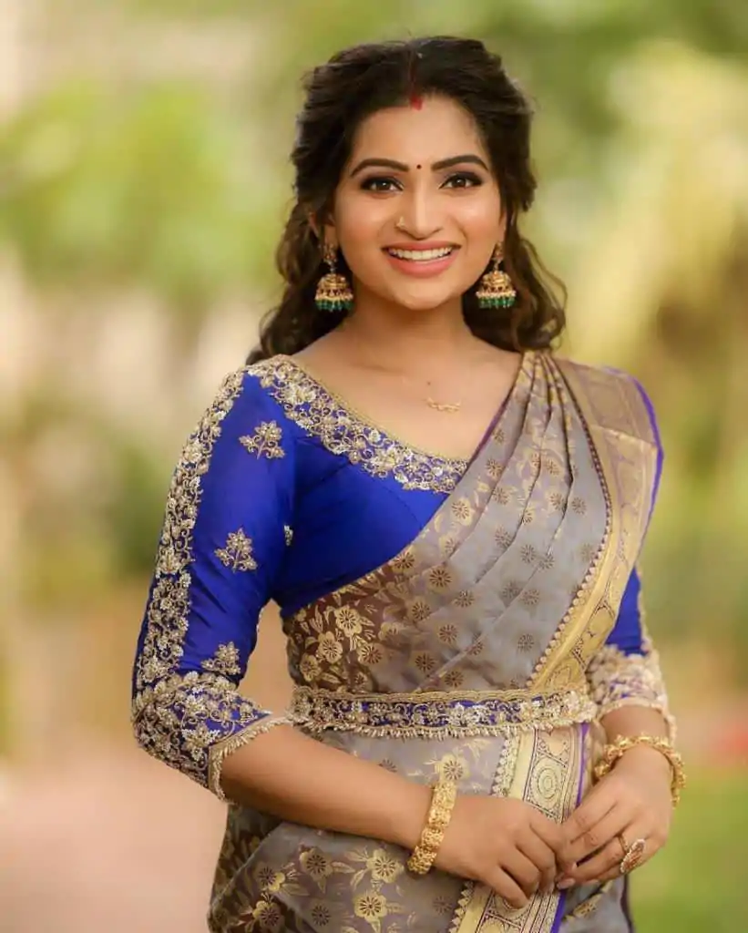 KP 3077 Purple Soft Lichi Silk Saree Perfect for Wedding, Party, Housewarming, Baby Shower, Onam . Available at ₹1599 only. Delivery 4-6 Working Da | Bollywood Sarees, Creative Sarees, Designer Sarees, Embroidered Sarees, Ethnic Saree, Modern Digital sarees, Party Wear Sarees, Sarees