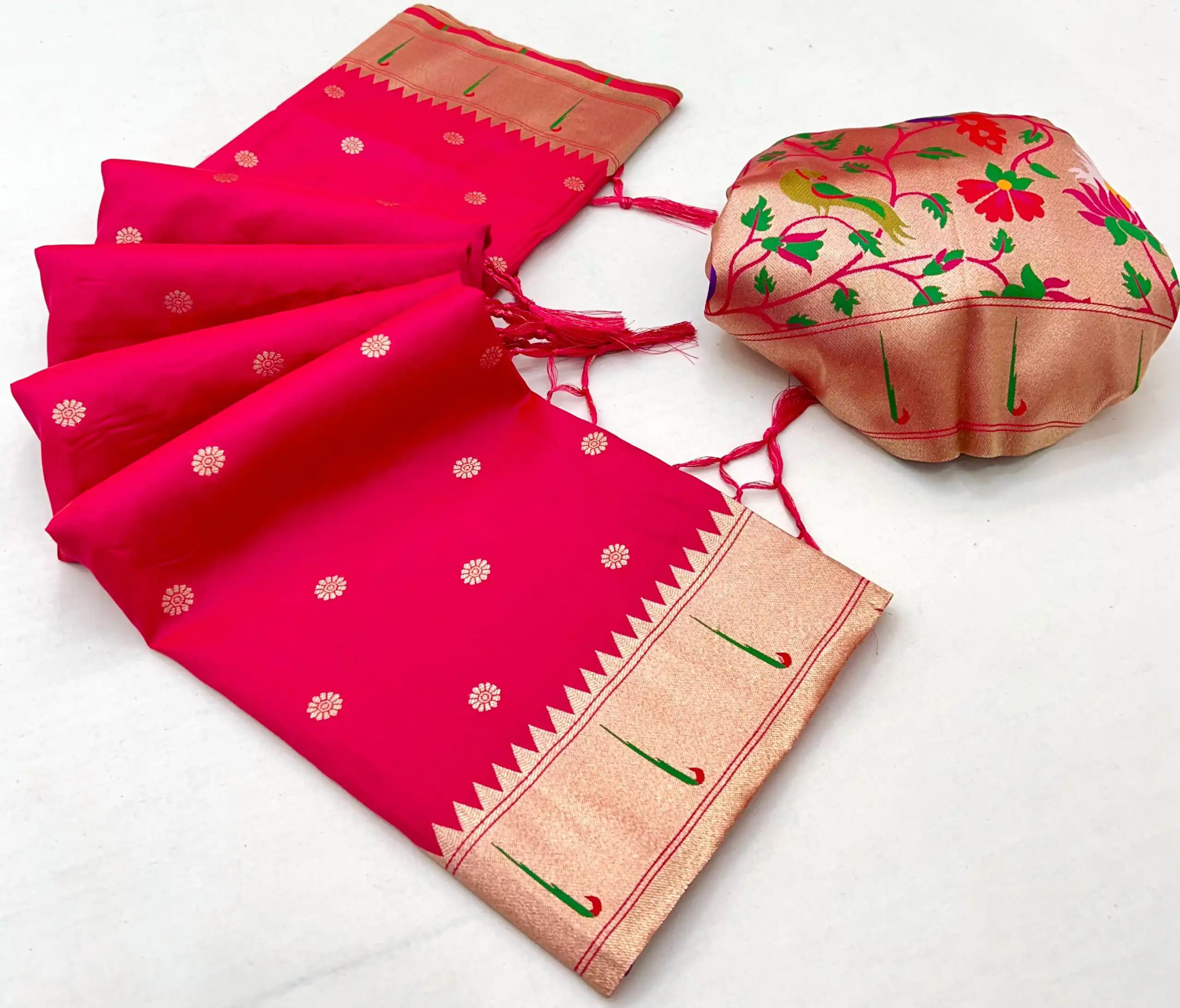 MB 150 Red A Pethani silk Saree Perfect for Wedding, Party, Baisakhi, Reception, Traditional Day – . Affordable Price ₹2549. Delivery 4-6 Working | Bollywood Sarees, Creative Sarees, Designer Sarees, Embroidered Sarees, Ethnic Saree, Modern Digital sarees, Party Wear Sarees, Sarees