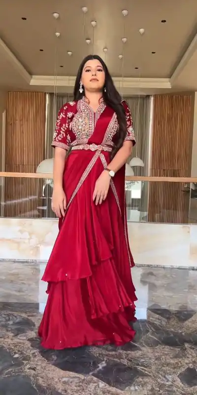 BE 269 Red Fiona Silk With Embroidery Work & Lace Work Lehenga Saree. Special Price ₹2399. Delivery 4-6 Working Days. Shop now. | Bollywood Lehenga, Creative Lehenga, Designer Lehenga, Embroidered Lehenga, Lehenga, Party Wear Lehenga