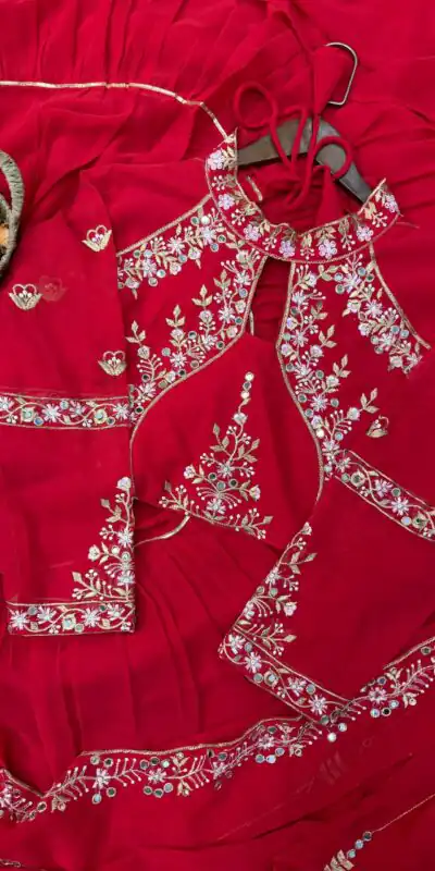 BE 280 Red Georgette Lehenga Saree Perfect for Wedding, Party, Cultural Events, Housewarming, Ganesh Chaturthi . Affordable Price ₹2399. Delivery 4- | Bollywood Lehenga, Creative Lehenga, Designer Lehenga, Embroidered Lehenga, Lehenga, Party Wear Lehenga