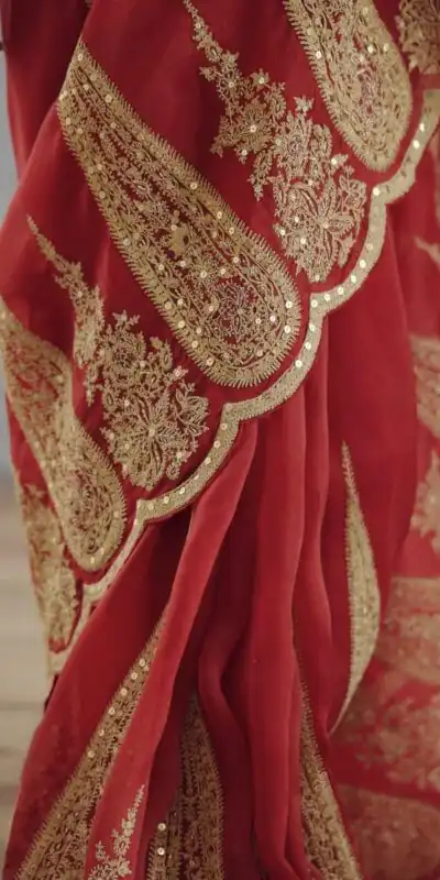 DF Queen Red Organza Tissue Saree with Sequins Work & Embroidery. Festive Deal ₹2499. Delivery 4-6 Working Days. Shop now. | Bollywood Sarees, Creative Sarees, Designer Sarees, Embroidered Sarees, Ethnic Saree, Modern Digital sarees, Party Wear Sarees, Sarees